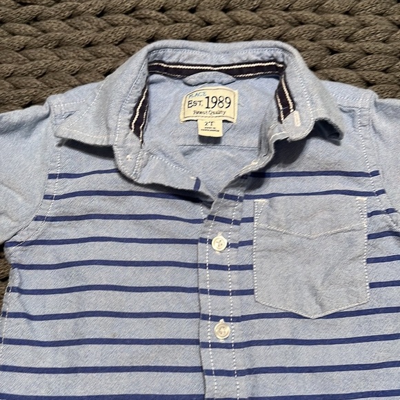 The Children’s Place Toddler Boys Button Down Long Sleeve 2T - Picture 2 of 5